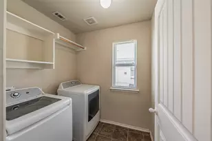 1758 Overlook Dr, Lancaster, TX 75146 - Photo 20