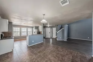 1758 Overlook Dr, Lancaster, TX 75146 - Photo 10
