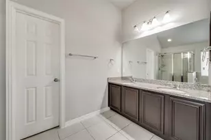 1033 Water Garden Cir, Little Elm, TX 75068 - Photo 6