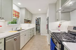 6150 Berwyn Ln, Dallas, TX 75214 - Photo 2