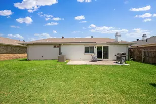 2314 Benbrook Dr, Carrollton, TX 75007 - Photo 22