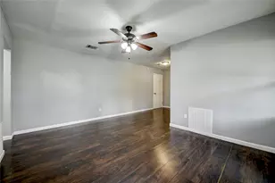 802 E Dallas St, Mansfield, TX 76063 - Photo 24