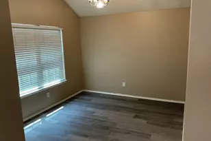 1001 Stockton Dr, Burleson, TX 76028 - Photo 26