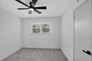 1207 College Oaks Dr, Arlington, TX 76010 - Photo 18