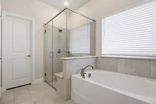 201 Sweetwater Dr, Commerce, TX 75428 - Photo 24