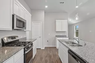 1270 Wild Cherry Wy, Van Alstyne, TX 75495 - Photo 14