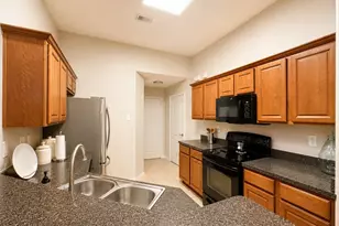 1006 Hall St, McKinney, TX 75069 - Photo 6