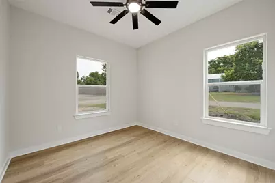216 W Cardinal, Ector, TX 75439 - Photo 18