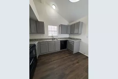 1362 Southridge Drive, Lancaster, TX 75146 - Photo 8