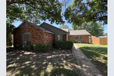 1362 Southridge Drive, Lancaster, TX 75146 - Photo 2