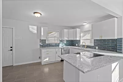 71 Crown Road, Willow Park, TX 76087 - Photo 10