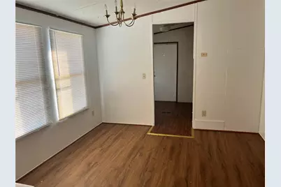 1139 Market Street, Tye, TX 79563 - Photo 4