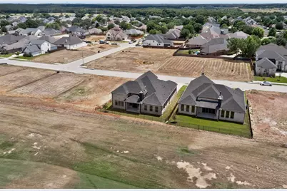 977 Bandon Dunes Drive, Fort Worth, TX 76028 - Photo 36