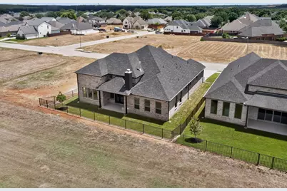 977 Bandon Dunes Drive, Fort Worth, TX 76028 - Photo 32