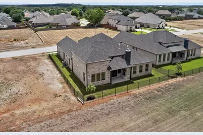 977 Bandon Dunes Drive, Fort Worth, TX 76028 - Photo 34