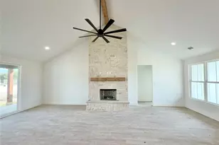 2013 Collin St, Weatherford, TX 76085 - Photo 6