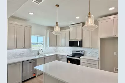 2013 Collin Street, Weatherford, TX 76085 - Photo 4