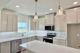 2013 Collin St, Weatherford, TX 76085 - Photo 4