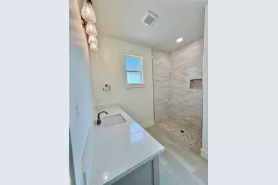 2013 Collin Street, Weatherford, TX 76085 - Photo 8