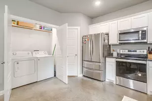 309 Francis St, Hillsboro, TX 76645 - Photo 10
