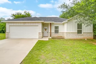 309 Francis St, Hillsboro, TX 76645 - Photo 2