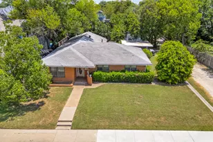 311 S Dooley St, Grapevine, TX 76051 - Photo 1