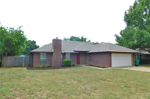 3008 Anysa Ln, Denton, TX 76209 - Photo 2