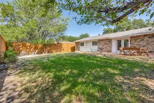 1300 Pioneer Ln, Plano, TX 75023 - Photo 22