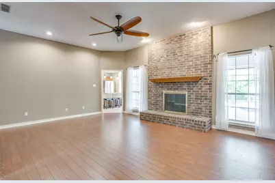 425 Hillside Drive, Aledo, TX 76008 - Photo 8