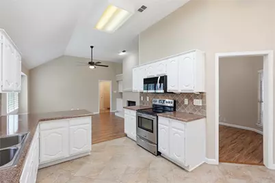 7204 Mesa Verde Trail, Fort Worth, TX 76137 - Photo 10