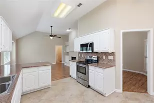 7204 Mesa Verde Trail, Fort Worth, TX 76137 - Photo 10