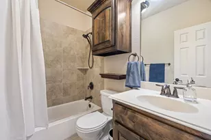 11324 Mounts Run Dr, Dallas, TX 75218 - Photo 24