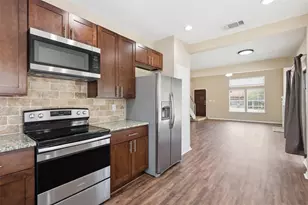 608 Fiesta Cir, Irving, TX 75063 - Photo 8