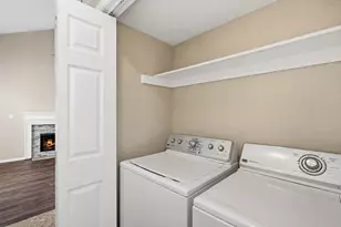 608 Fiesta Cir, Irving, TX 75063 - Photo 18
