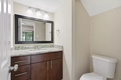 608 Fiesta Circle, Irving, TX 75063 - Photo 10