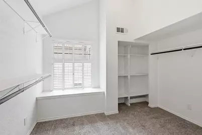 608 Fiesta Circle, Irving, TX 75063 - Photo 14