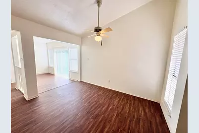 658 Stonehenge Drive, Grand Prairie, TX 75052 - Photo 4