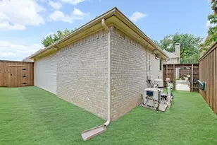 18728 Thorntree Ln, Dallas, TX 75252 - Photo 34