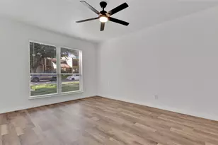 341 Arborview Dr, Garland, TX 75043 - Photo 8