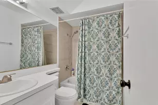 341 Arborview Dr, Garland, TX 75043 - Photo 22