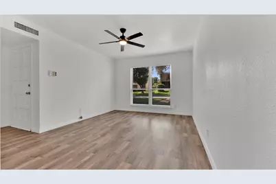 341 Arborview Drive, Garland, TX 75043 - Photo 10