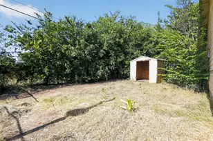 940 E Tucker St, Fort Worth, TX 76104 - Photo 20