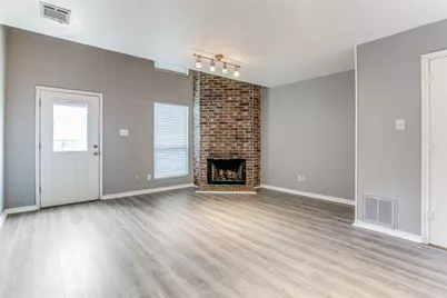 12 Abbey Road, Euless, TX 76039 - Photo 2