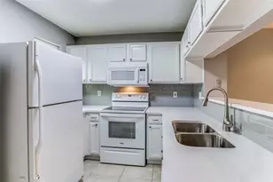 12 Abbey Rd, Euless, TX 76039 - Photo 6