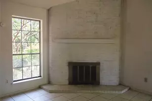 6925 Alexandria Ct, Fort Worth, TX 76133 - Photo 4