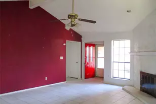 6925 Alexandria Ct, Fort Worth, TX 76133 - Photo 2