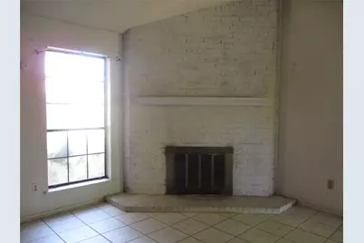 6925 Alexandria Court, Fort Worth, TX 76133 - Photo 4