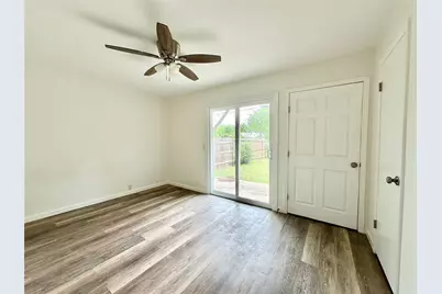 4933 Curzon Avenue, Fort Worth, TX 76107 - Photo 4