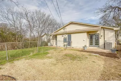 4933 Curzon Avenue, Fort Worth, TX 76107 - Photo 12