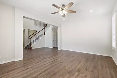 925 Hillside Court, Highland Village, TX 75077 - Photo 6